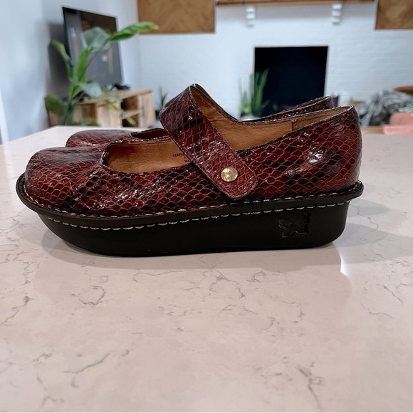 ALEGRIA Textured Patent Slip-On Mary Jane Snake Print Leather / EU 37 / US 7-7.5 - Picture 7 of 16